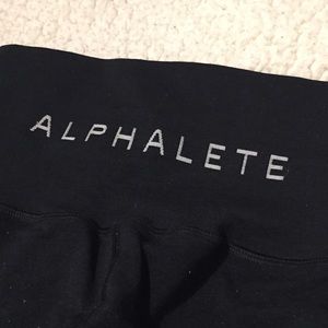 Alphalete Revival Leggings (black size small)
